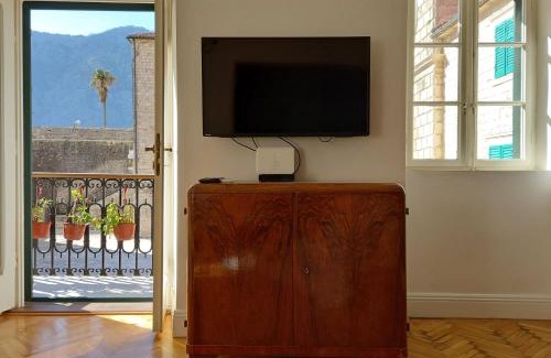 Kotor Old Town Apartamento | Old Town Sea Gate Apartment