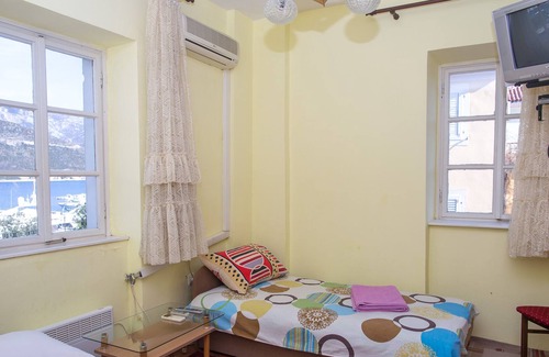 Old Town Apartamento | Old town studio apt w/sea view