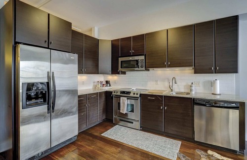 Historic District - North Apartamento | Old Towne Loft on Broughton -steps to City Market