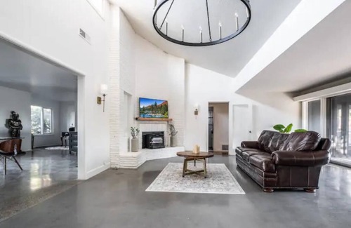Stockton Casa | Old World Charm W/Dry Sauna & Water Front Dock