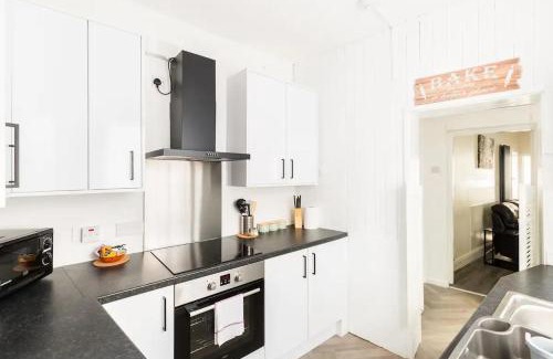 Oldbury Casa | Oldbury House - Bespoke for Contractors