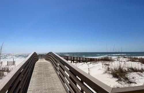 Orange Beach East Apartamento | Ole River Hideway, Orange Beach, Updated 2 Bedroom Waterfront Condo, Wind Drift