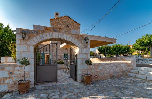 Pyrgou Dirou Casa | Olea