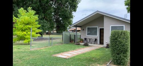 Calare Casa | Oleander Cottage