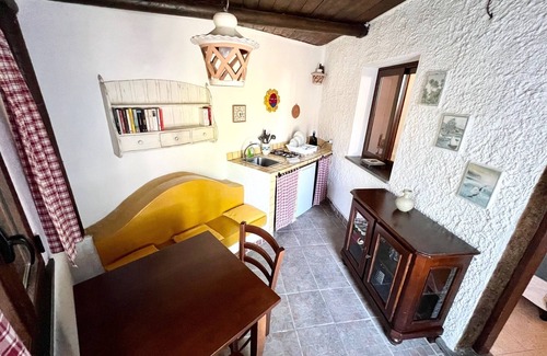 Panza Apartamento | "Oleander cottage" with garden, swimming pool and spa hot tub