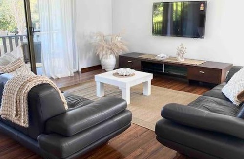 Bogangar Casa | Oleander House, a coastal haven!