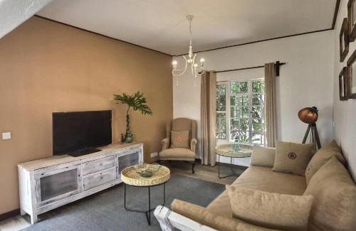 Arusha Cabina | Olerai Lodge