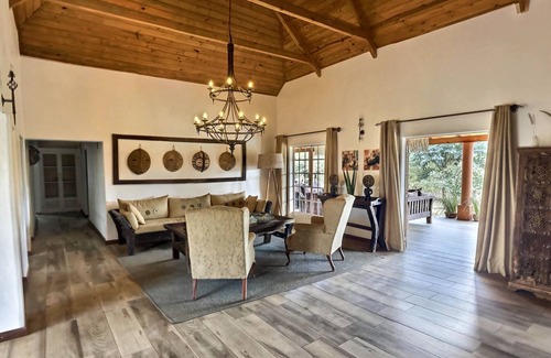 Arusha Cabina | Olerai Lodge