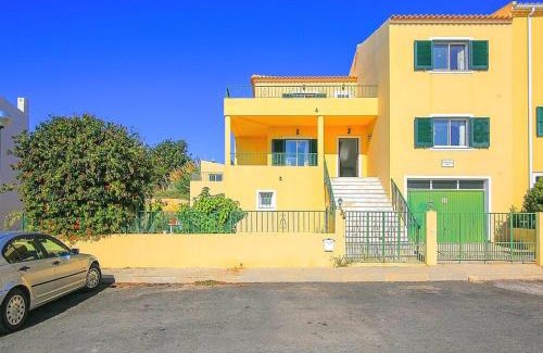 Armacao de Pera Villa | Olival Beach Villa with Pool walking distance to Beach