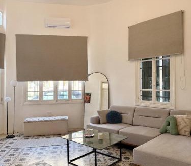 Mar Mikhael Apartamento | Olive A Heritage 2Bedroom Apartment in Mar Mikhael