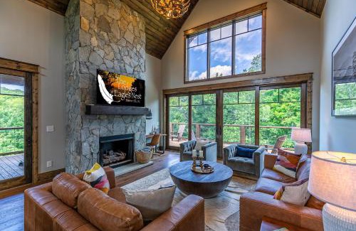 Elk Park Casa | Olive and Georgia's at Eagles Nest