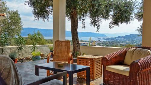 Aristotelis Casa | Olive Bay Hilltop Apartments Ammouliani