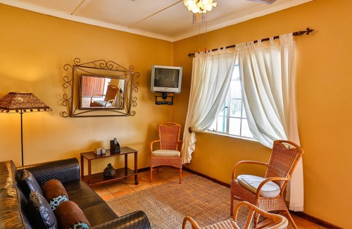 Beaufort West Casa | Olive Grove Guest Farm