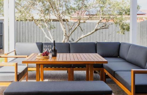 Ocean Grove Casa | Olive Grove - stroll to the beach!