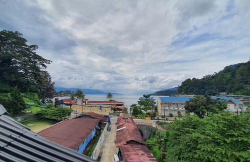 Parapat Casa | Olive Homestay