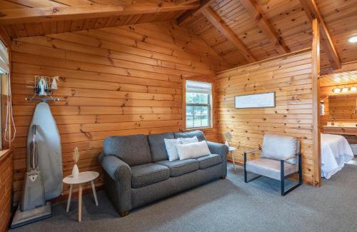 Millersburg Casa | Olive Leaf Cabin