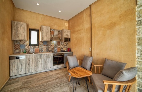 Kalamaki Hotel | Olive suites de lujo 2019 - suites de lujo con piscina privada y jacuzzi interior