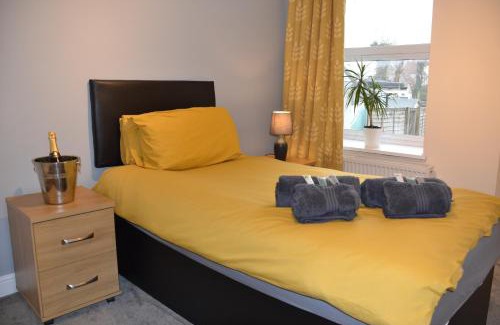 Salisbury Apartamento | Olive Tree 2 bed Apartment - STAYSEEKERS