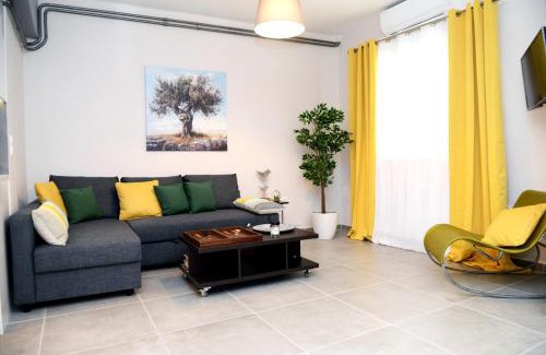 Filopappou Apartamento | Olive Tree Deluxe Apt under Acropolis
