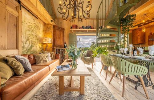 Upper Dicker Casa | Olive Tree House