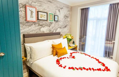 Earl's Court Hotel | Oliver Plaza Hotel