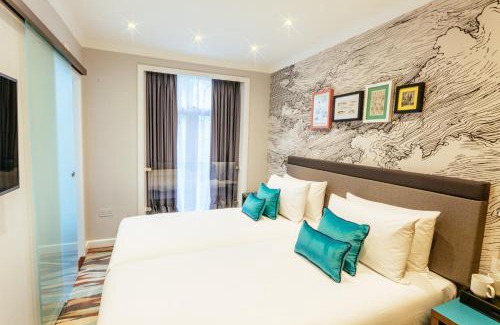 Earl's Court Hotel | Oliver Plaza Hotel