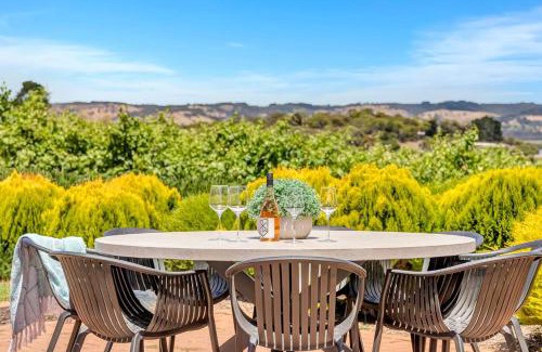 McLaren Vale Casa | Oliver's Homestead - An Idyllic Vineyard Retreat