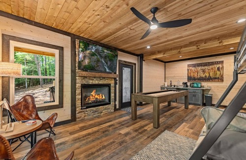 Cherry Log Cabina | Olivers Modern Twist- Cherry Log GA