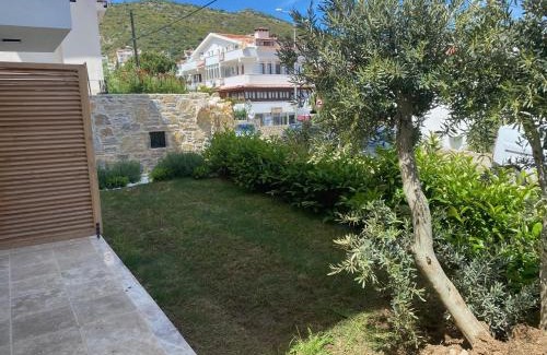 Datca City Center Cama Y Desayuno | olives tree