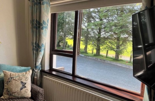 Newry Cabaña | Olivia-Leigh Cottage! Countryside Cottage. 4 Star NITB Approved