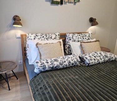 Czestochowa Apartamento | Oliwkowy - stylowy Apartament w naturalnym klimacie