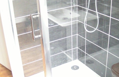 Oloron-Sainte-Marie Apartamento | Oloron ST Marie APT 90m2 Wifi Parking Cheque Vacance