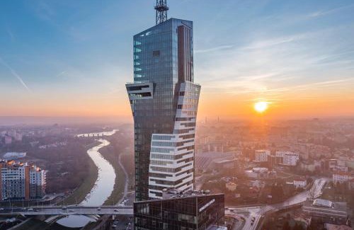 Rzeszow Apartamento | OLSZYNKI PARK- SkyV Luxury Premium Apartment with View, City Centre by StayNest