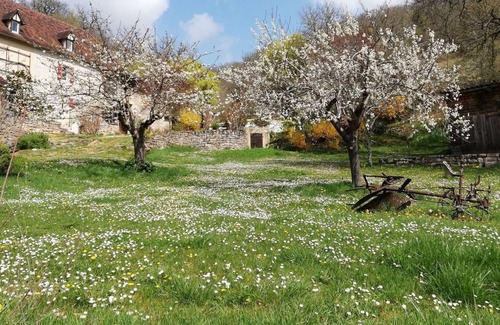 Espagnac-Sainte-Eulalie Cama Y Desayuno | Guest house with swimming pool