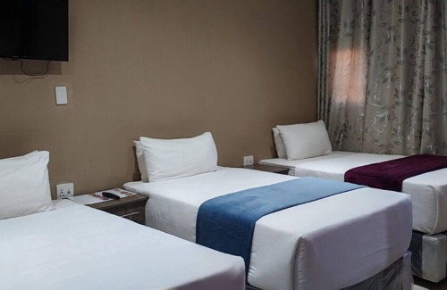 Kempton Park Casa | Olu Guest Lodge
