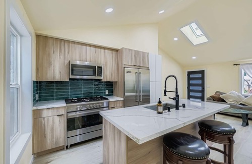 Olympic Hills Casa | Olympic Hills 2BR Home w/Huge Yard + Tiki Bar