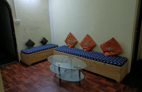 Darjeeling Casa | Om Bazra Guru