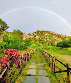 Sanapur Casa | Om Shanti Om Home Stay & Cafe Hampi
