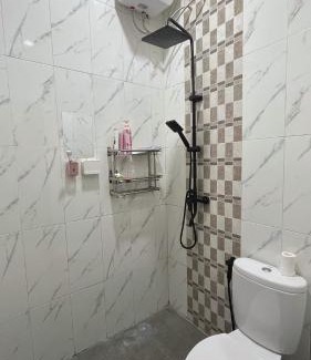Colomadu Casa | Omah Gedongan Homestay