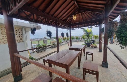 Sinduharjo Hotel | Omah Kawung Homestay Syariah
