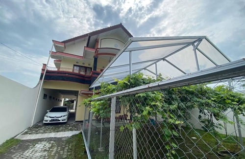 Sleman Casa | Omah Sawah Homestay