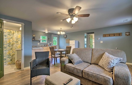 Omaha Condominio | Omaha Apartment w/ Yard - 15 Miles to Branson