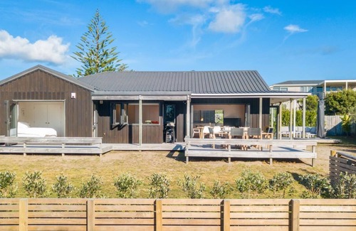 Omaha Casa | Omaha's Shore Thing