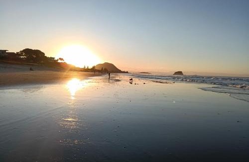 Mount Maunganui Cama Y Desayuno | Omanu Cottage