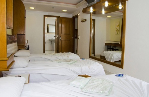 Santana Hotel | Omega Palace Hotel