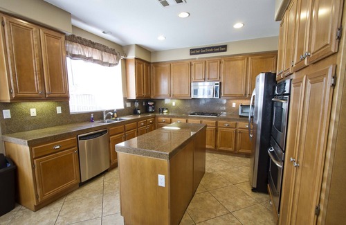 Temecula Casa | # 3-SUPER HOST- 5BR / 3BATH Cerca de Bodegas Temecula y Pechanga 4 BODAS