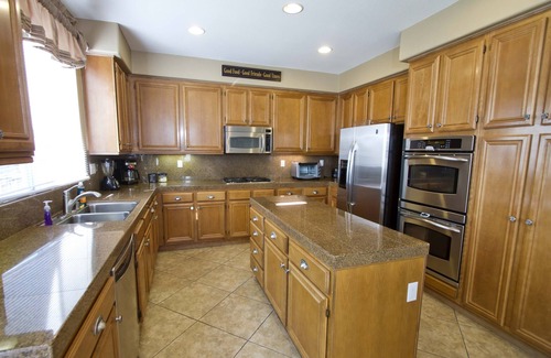Temecula Casa | # 3-SUPER HOST- 5BR / 3BATH Cerca de Bodegas Temecula y Pechanga 4 BODAS