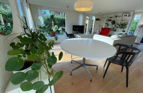Voorthuizen Casa | Omheind NatuurHuisje, prive en licht, VOORTHUIZEN Veluwe, naast het bos, zeer rustig