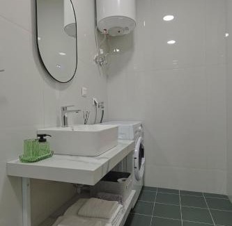 Katerini Apartamento | OMICRON - Deluxe Central Apartment by Optimum Link