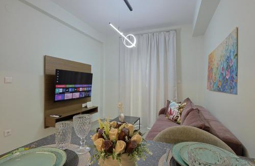 Katerini Apartamento | OMICRON - Deluxe Central Apartment by Optimum Link